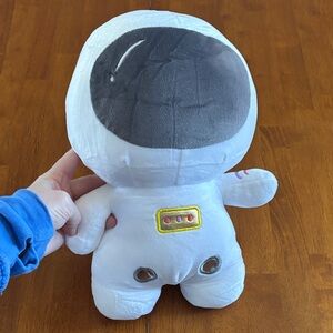NWOT Plush Astronaut Stuffed Toy - White Space Explorer Plush